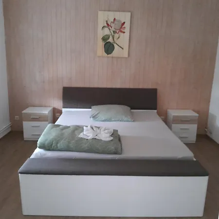 Dorfstrasse 45 *